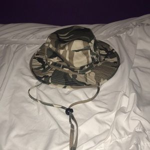 Camo bucket hat